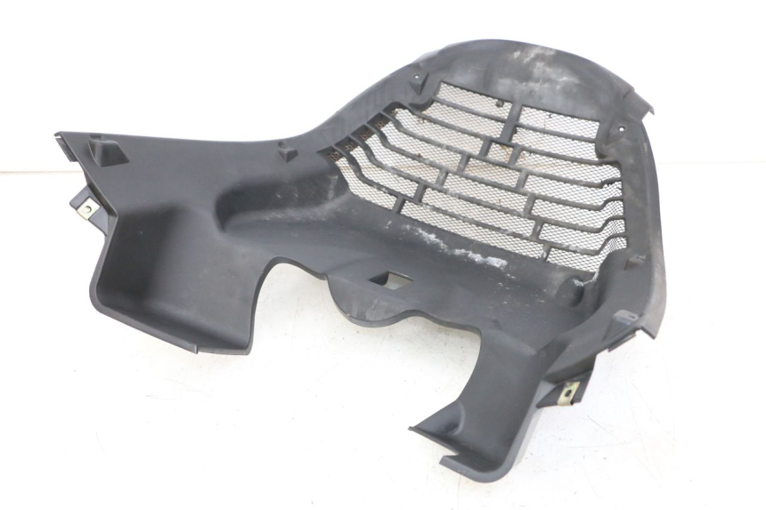 photo de PRZEŚWIT PRZEDNIEGO KOŁA KYMCO DINK STREET 125 (2009 - 2014) - Inny kąt widzenia