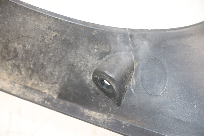 photo de PRZEŚWIT PRZEDNIEGO KOŁA KAWASAKI GPX R WARBIRD 600 (1988 - 1993) - Zbliżenie techniczne