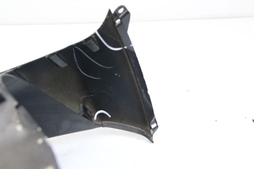 photo de PRZEŚWIT PRZEDNIEGO KOŁA PEUGEOT KISBEE 4T 50 (2018 - 2022) - Zbliżenie techniczne