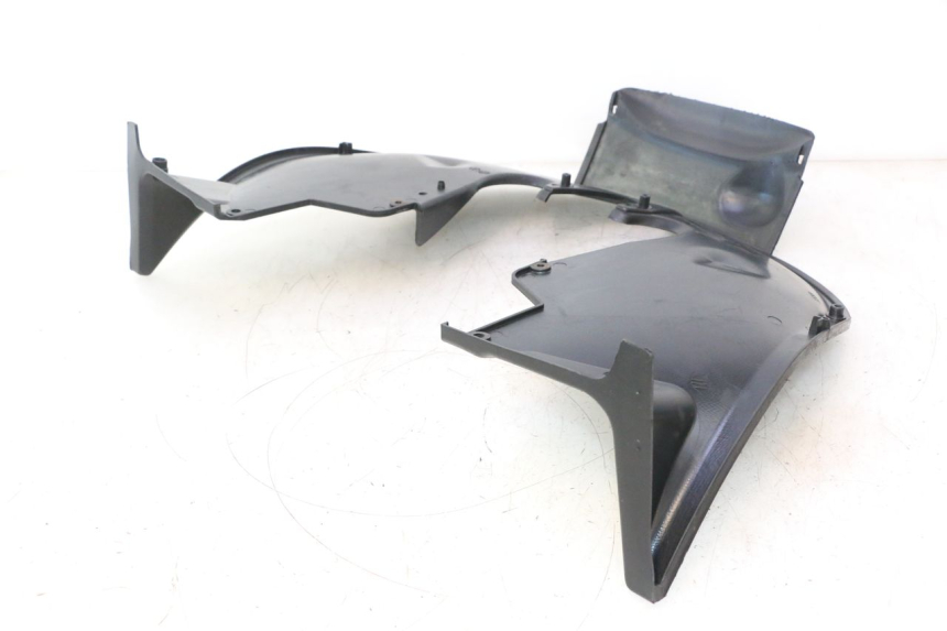 photo de PRZEŚWIT PRZEDNIEGO KOŁA PIAGGIO MP3 500 (2011 - 2015) - Zbliżenie techniczne