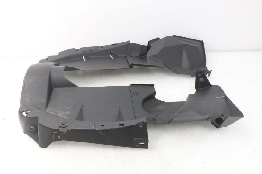 photo de PRZELOT PRZEDNIEGO KOŁA MBK MW TRYPTIK 125 (2017 - 2022) - Zbliżenie techniczne