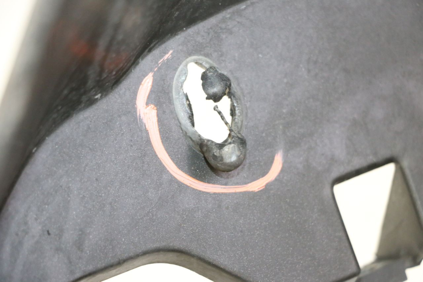 photo de PRZEŚWIT PRZEDNIEGO KOŁA PIAGGIO NEW TYPHOON 50 (2010 - 2017) - Punkty mocowania