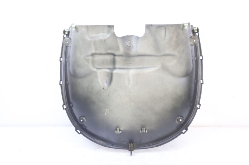 photo de PRZEŚWIT PRZEDNIEGO KOŁA PEUGEOT DJANGO 125 (2014 - 2017) - Zbliżenie techniczne