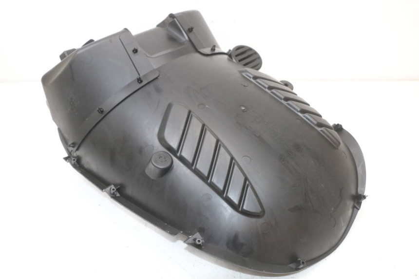 photo de PRZEPUST PRZEDNIEGO KOŁA KYMCO SUPER 8 4T 50 (2021 - 2024) - Zbliżenie techniczne