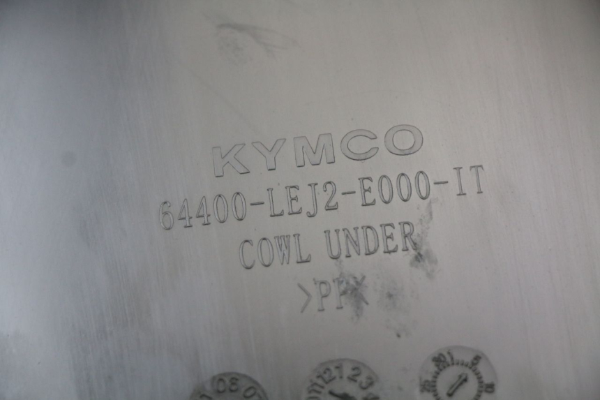 photo de PRZEŚWIT PRZEDNIEGO KOŁA KYMCO SUPER 8 125 (2008 - 2015) - Stan powierzchni