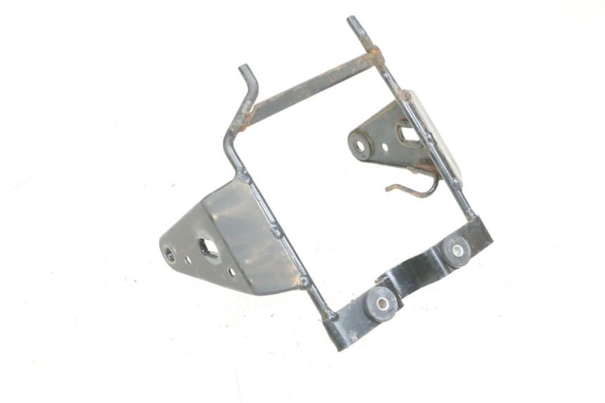 photo de UCHWYT REFLEKTORA DAELIM VJ ROADWIN FI 125 (2008 - 2017) - Szczegół części