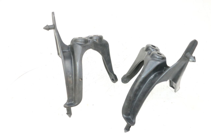 photo de UCHWYT REFLEKTORA YAMAHA YFM R RAPTOR 250 (2008 - 2014) - Szczegół części