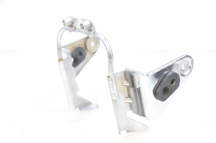 photo de UCHWYT REFLEKTORA KAWASAKI ZR 7 750 (1999 - 2004) - Szczegół części