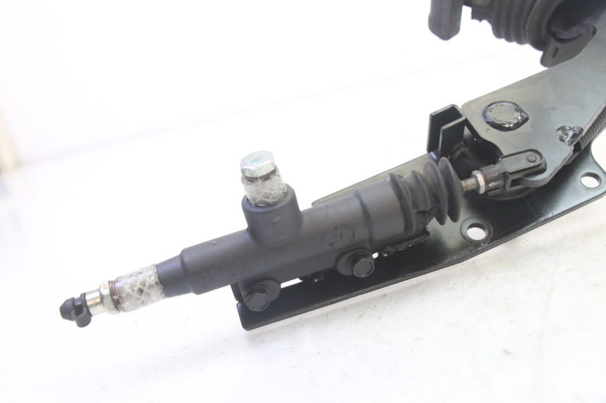 photo de Pedał hamulca QUADRO 4 4D 350 (2015 - 2018) - Szczegół części