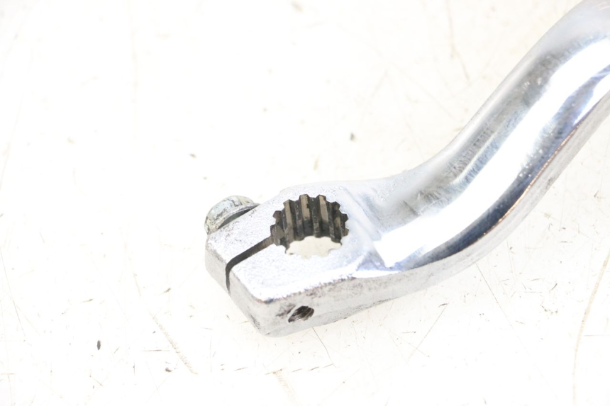 photo de Pedał hamulca HYOSUNG GF 125 (2001 - 2005) - Zbliżenie techniczne