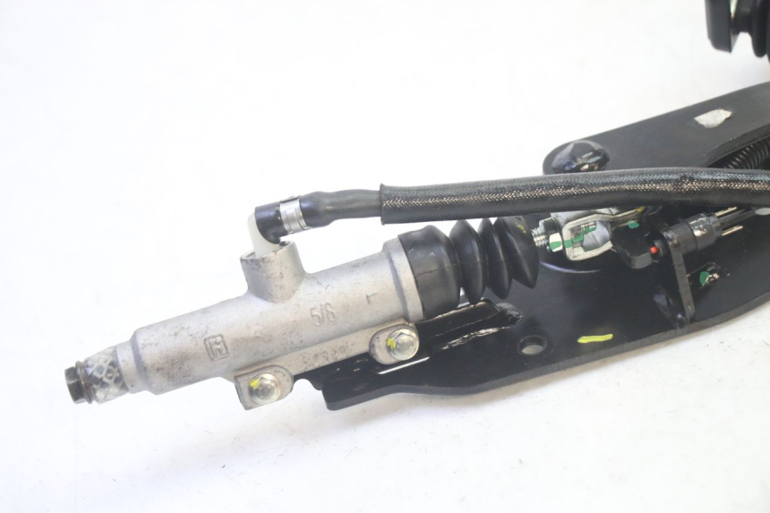 photo de Pedał hamulca PIAGGIO MP3 HPE 350 (2018 - 2020) - Szczegół części