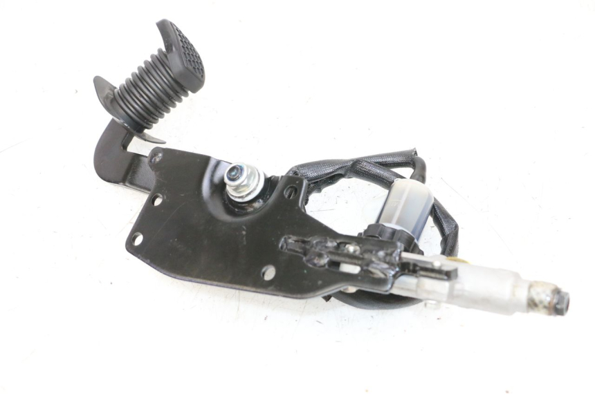 photo de Pedał hamulca PIAGGIO MP3 HPE 300 (2019 - 2026) - Inny kąt widzenia