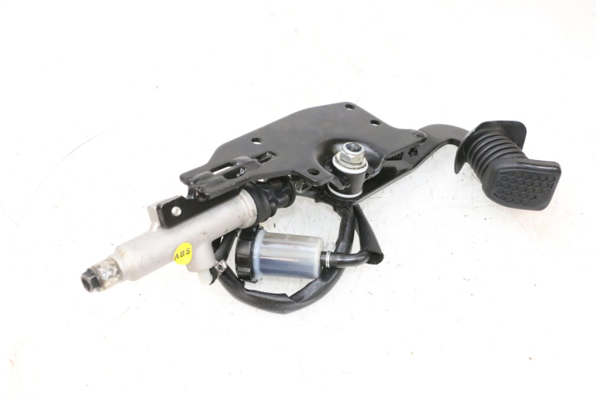 photo de Pedał hamulca PIAGGIO MP3 HPE 300 (2019 - 2026) - Zbliżenie techniczne