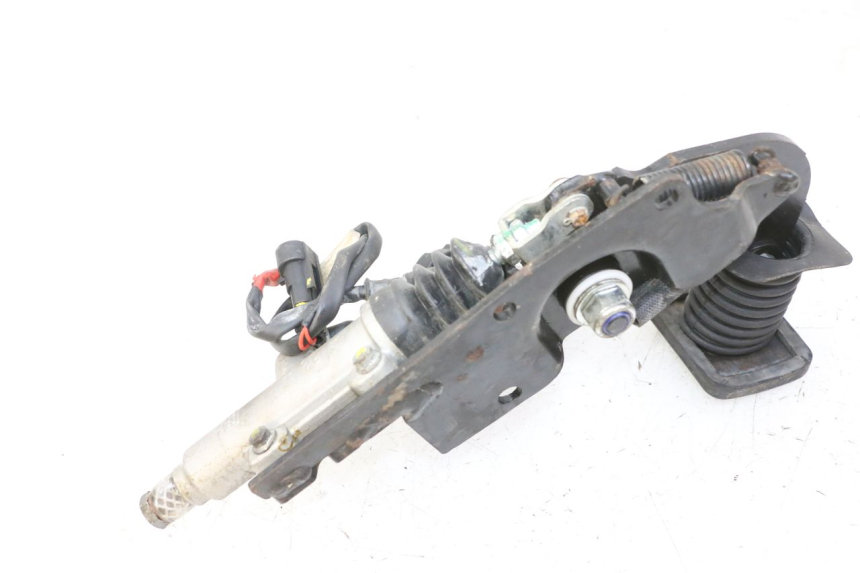 photo de Pedał hamulca PIAGGIO MP3 RL 250 (2006 - 2010) - Szczegół części