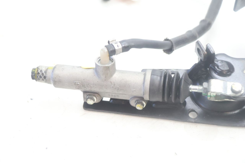 photo de Pedał hamulca PIAGGIO MP3 500 (2016 - 2018) - Szczegół części