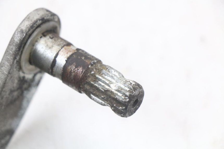 photo de Pedał hamulca SUZUKI GS F 500 (2004 - 2007) - Inny kąt widzenia