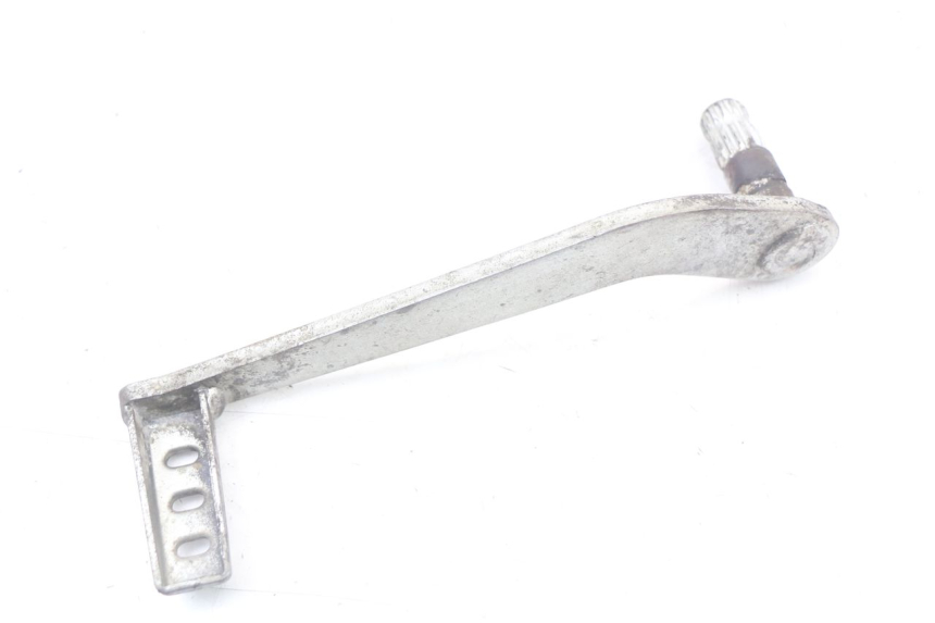 photo de Pedał hamulca SUZUKI GS F 500 (2004 - 2007) - Zbliżenie techniczne