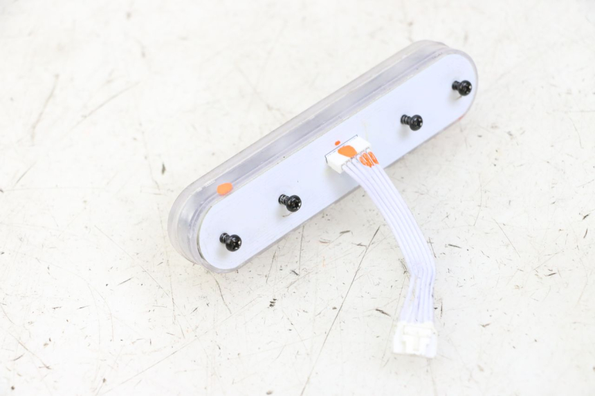 photo de REFLEKTOR PRZEDNI URBANGLIDE 100XS 1 - Zoom stanu zużycia