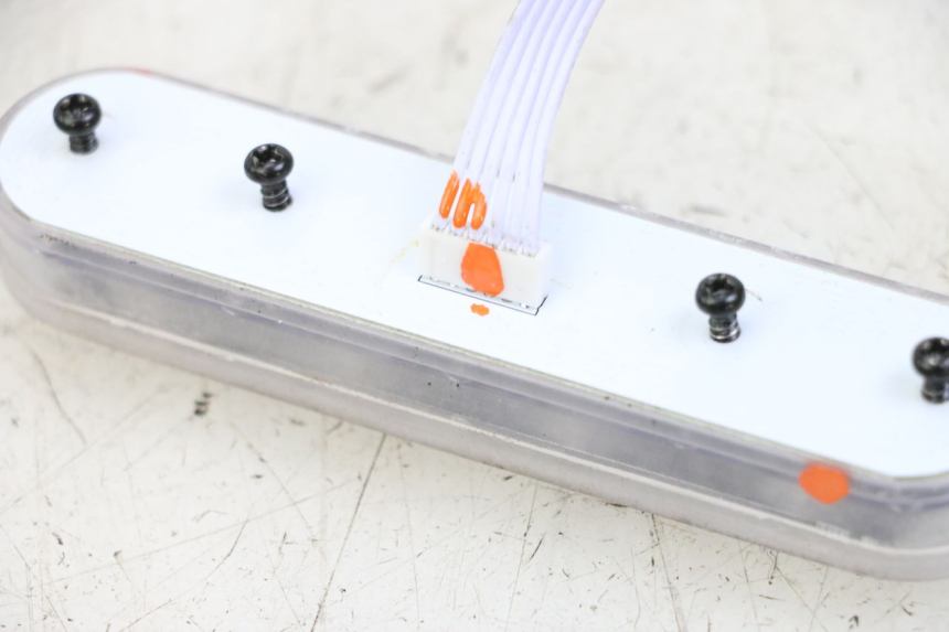 photo de REFLEKTOR PRZEDNI URBANGLIDE 100XS 1 - Zbliżenie techniczne