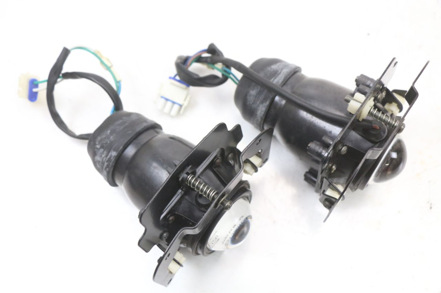 photo de REFLEKTOR PRZEDNI E-MAX 80L 1 (2011 - 2014) - Zoom stanu zużycia