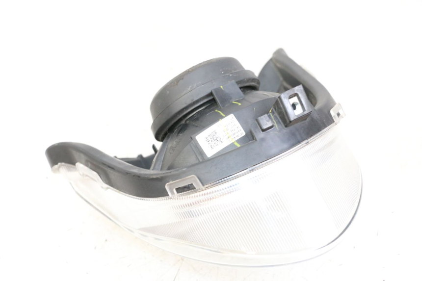 photo de REFLEKTOR PRZEDNI SUZUKI ADDRESS 110 (2015 - 2020) - Szczegół części