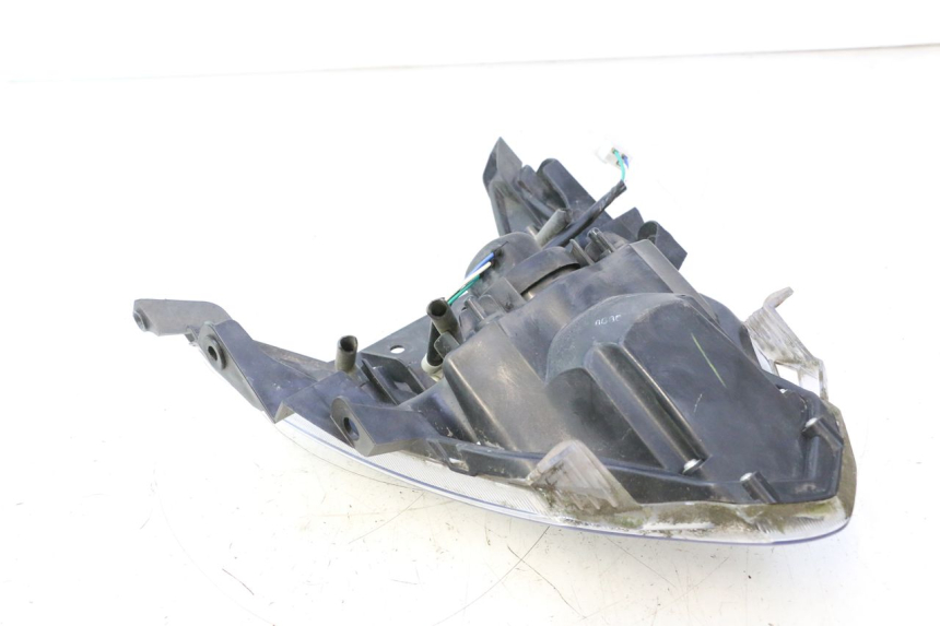 photo de REFLEKTOR PRZEDNI KYMCO AGILITY 16+ 4T 50 (2018 - 2023) - Część sprawdzona