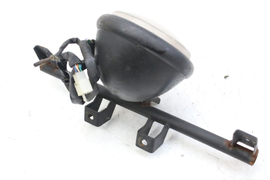 photo de REFLEKTOR PRZEDNI KYMCO AGILITY 4T 50 (2005 - 2018) - Zoom stanu zużycia