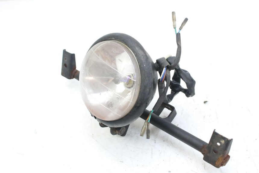 photo de REFLEKTOR PRZEDNI KYMCO AGILITY 4T 50 (2005 - 2018) - Zbliżenie techniczne