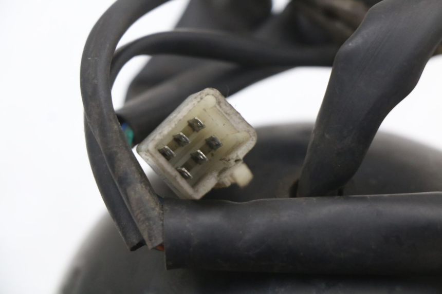 photo de REFLEKTOR PRZEDNI KYMCO AGILITY CARRY 50 (2011 - 2020) - Punkty mocowania