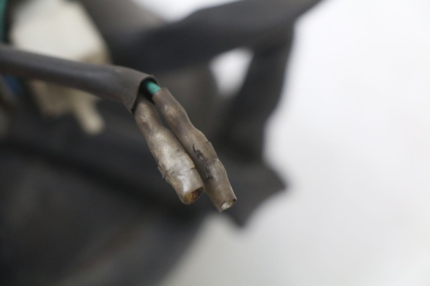 photo de REFLEKTOR PRZEDNI KYMCO AGILITY CARRY 50 (2011 - 2020) - Stan powierzchni