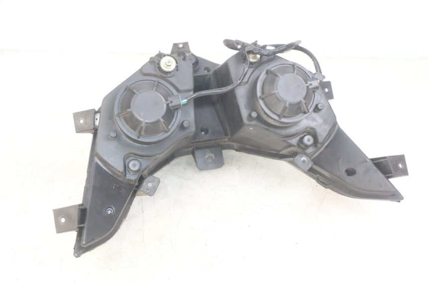 photo de REFLEKTOR PRZEDNI NECO ALEXONE 125 (2017 - 2024) - Zoom stanu zużycia