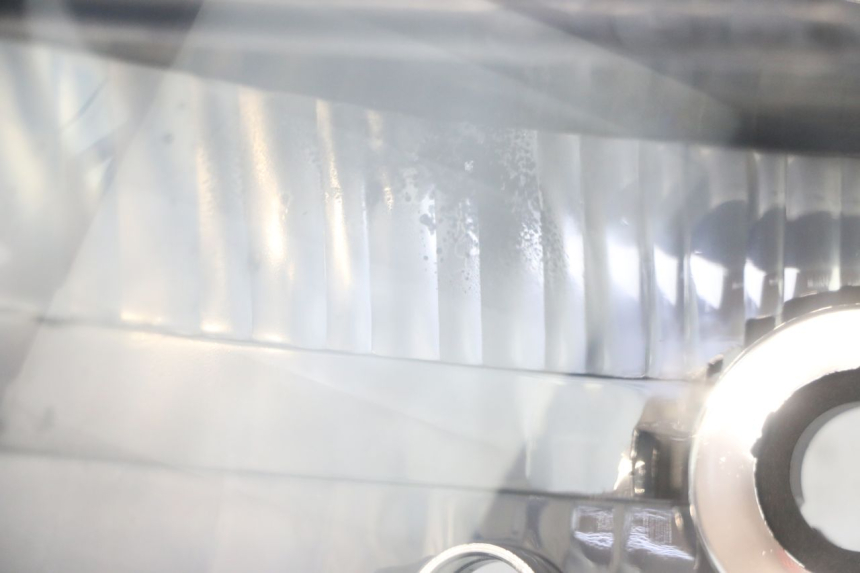 photo de REFLEKTOR PRZEDNI BMW C1 125 (2000 - 2003) - Zbliżenie techniczne