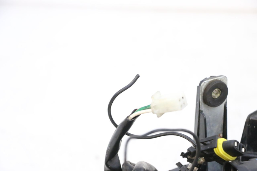 photo de REFLEKTOR PRZEDNI MAG POWER BOMBERS 4T 50 (2016 - 2026) - Struktura - zbliżenie