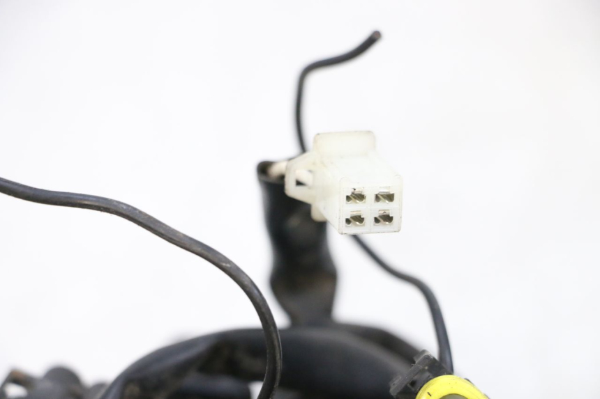 photo de REFLEKTOR PRZEDNI MAG POWER BOMBERS 4T 50 (2016 - 2026) - Alternatywny kąt