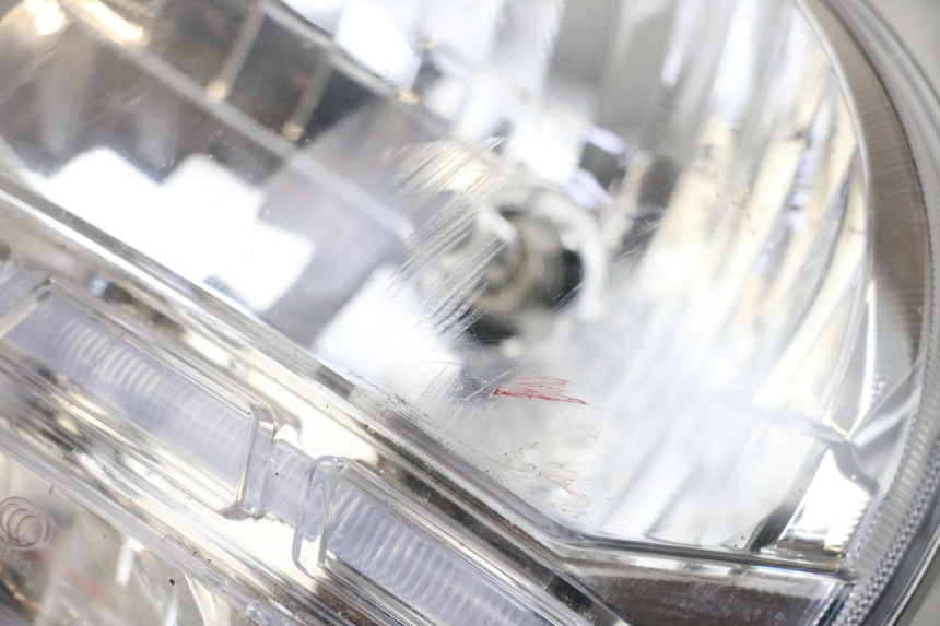 photo de REFLEKTOR PRZEDNI MAG POWER BOMBERS 4T 50 (2016 - 2026) - Inny kąt widzenia