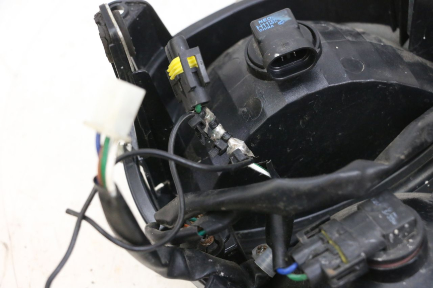 photo de REFLEKTOR PRZEDNI MAG POWER BOMBERS 4T 50 (2016 - 2026) - Oznaczenia i referencje