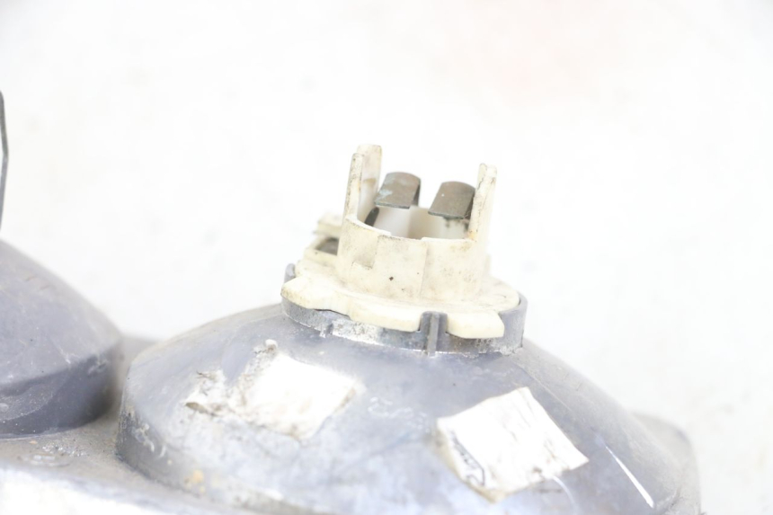 photo de REFLEKTOR PRZEDNI MBK BOOSTER SPIRIT 50 (2004 - 2017) - Zoom stanu zużycia