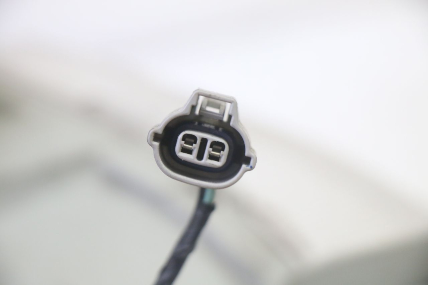 photo de REFLEKTOR PRZEDNI SUZUKI BURGMAN 125 (2007 - 2014) - Szczegóły charakterystyczne