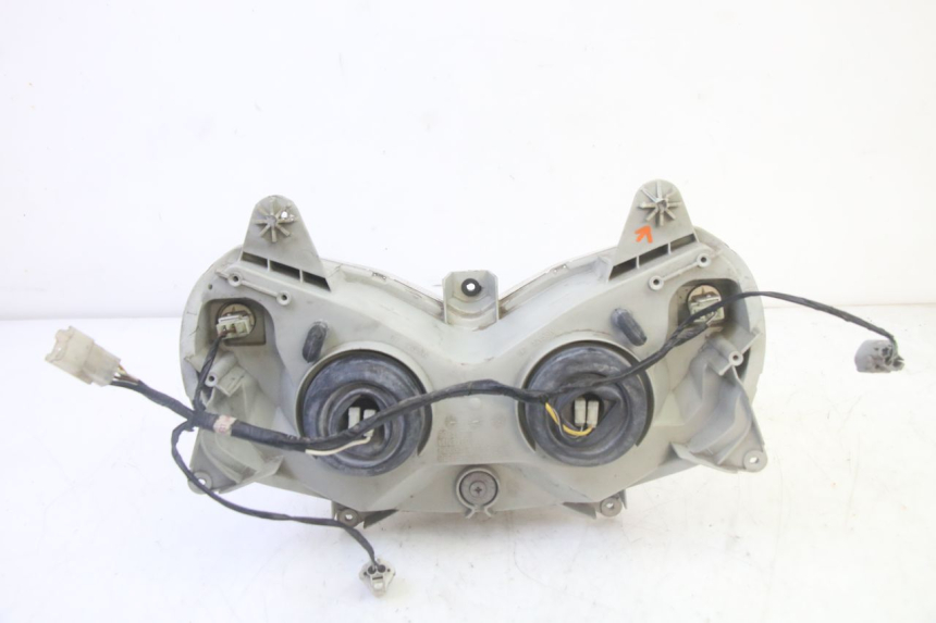 photo de REFLEKTOR PRZEDNI SUZUKI BURGMAN 125 (2007 - 2014) - Stan powierzchni