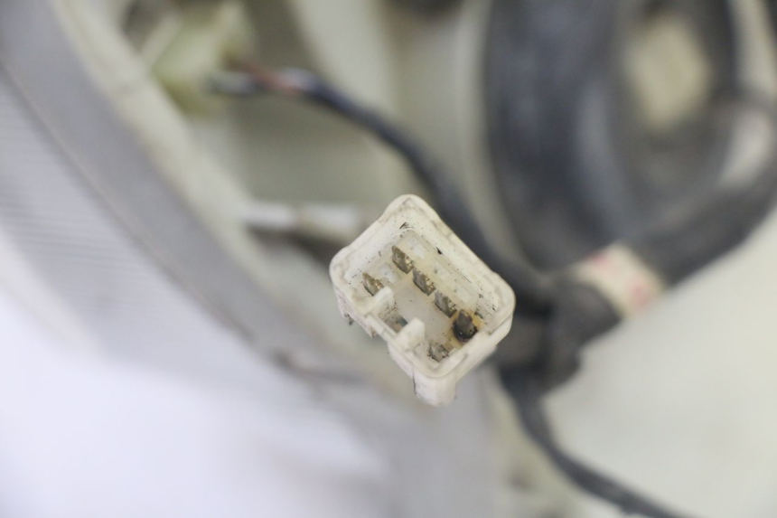 photo de REFLEKTOR PRZEDNI SUZUKI BURGMAN 125 (2007 - 2014) - Oznaczenia i referencje