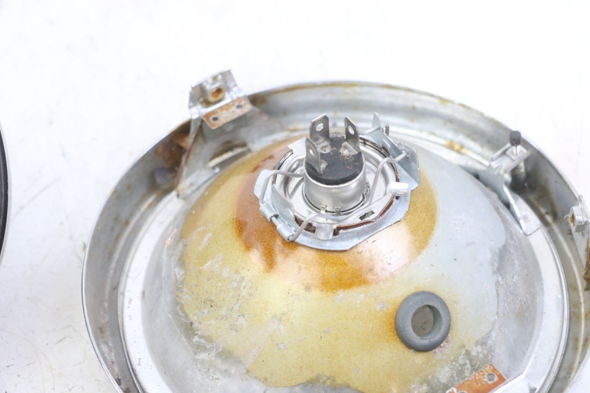 photo de REFLEKTOR PRZEDNI HONDA CBF 500 (2004 - 2007) - Widok profilu