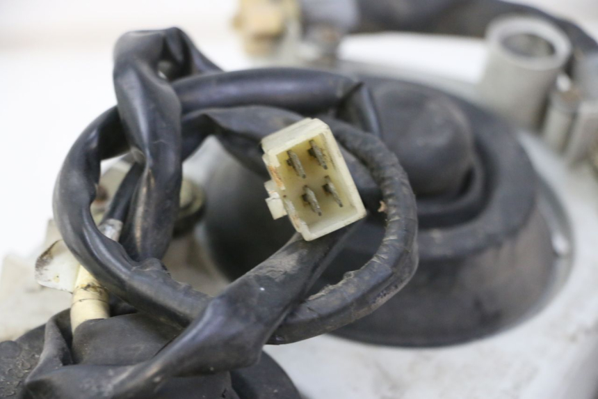 photo de REFLEKTOR PRZEDNI HONDA CBR F SC25 1000 (1989 - 1992) - Punkty mocowania