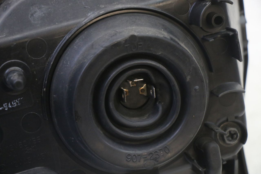 photo de REFLEKTOR PRZEDNI HONDA CBR RR FIREBLADE 900 (1992 - 1994) - Punkty mocowania