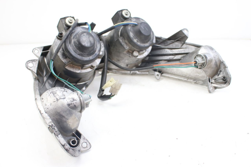 photo de REFLEKTOR PRZEDNI SYM CITYCOM CITY COM 125 (2009 - 2014) - Inny kąt widzenia