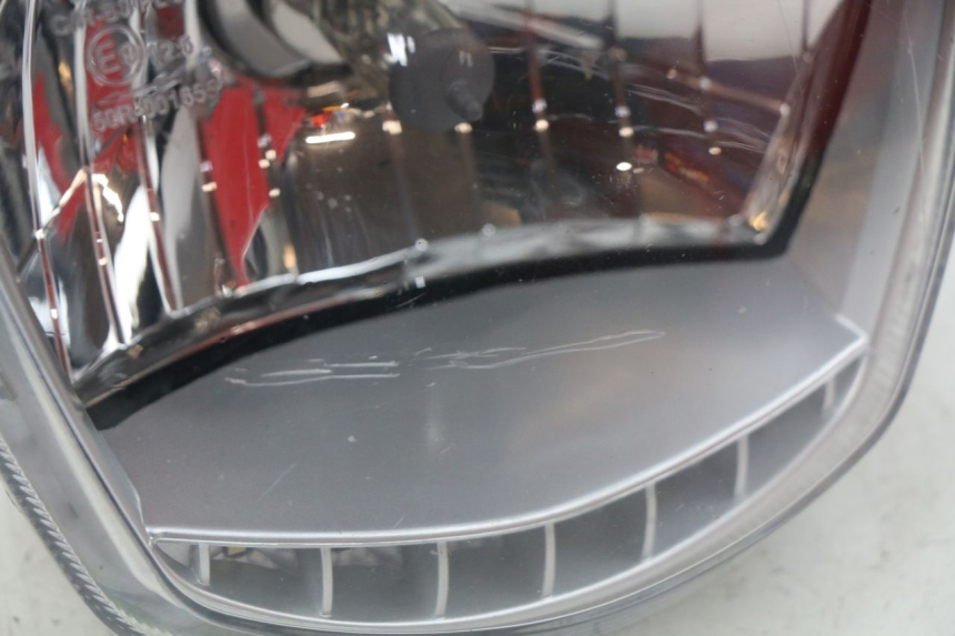 photo de REFLEKTOR PRZEDNI RIDE CLASSIC 2T 50 (2014 - 2022) - Szczegół części