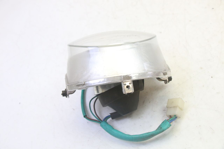 photo de REFLEKTOR PRZEDNI SYM CROX 4T 50 (2016 - 2023) - Zbliżenie techniczne