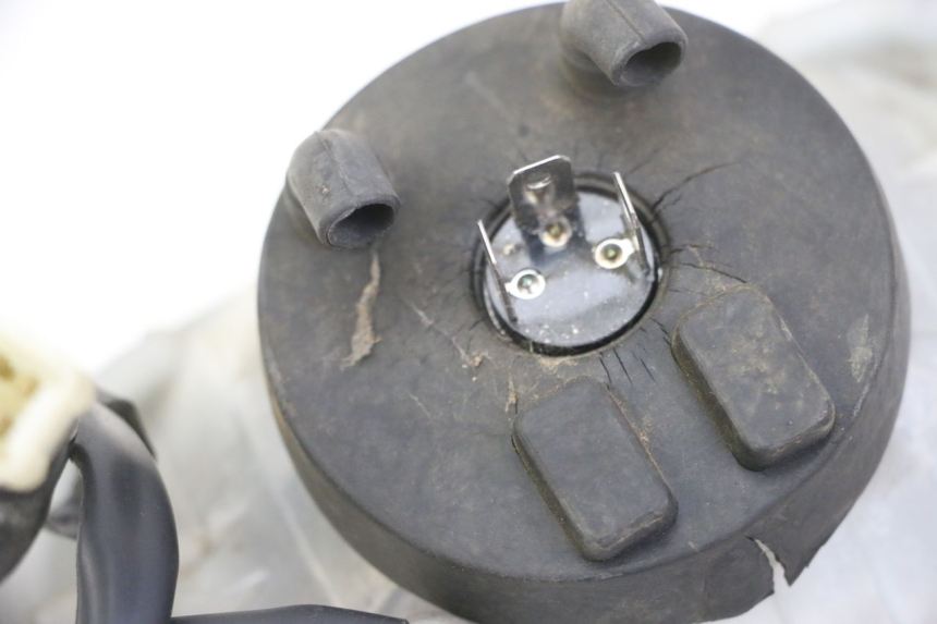 photo de REFLEKTOR PRZEDNI DAELIM BESBI 125 (2007 - 2008) - Inny kąt widzenia