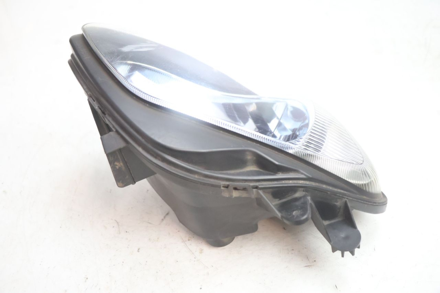 photo de PRZEDNI PRAWY REFLEKTOR SUZUKI BURGMAN EXECUTIVE ABS 650 (2006 - 2012) - Inny kąt widzenia