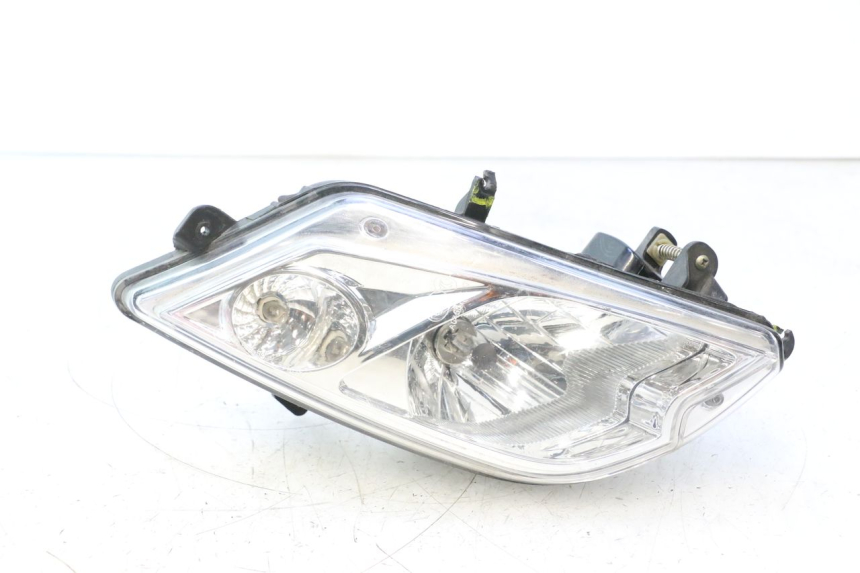 photo de PRAWA LAMPA PRZEDNIA PEUGEOT CITYSTAR 2T 50 (2018 - 2021) - Widok główny