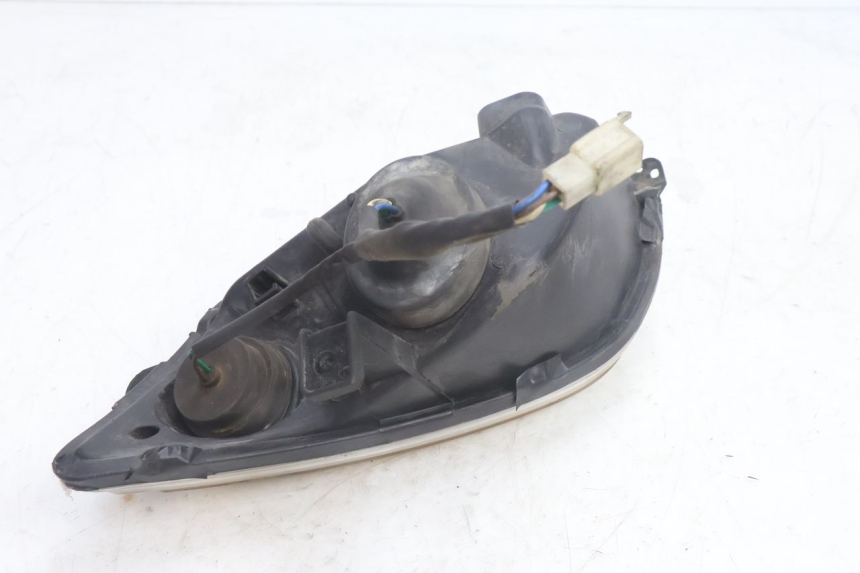 photo de PRAWA LAMPA PRZEDNIA PEUGEOT CITYSTAR 125 (2011 - 2017) - Stan powierzchni